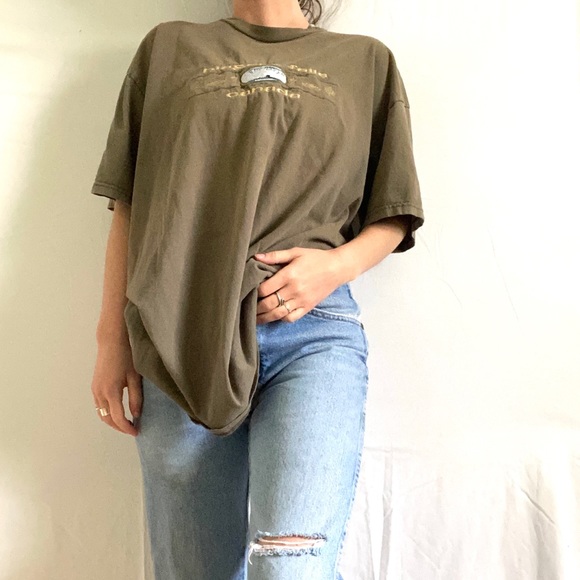 Tops - niagara falls tee